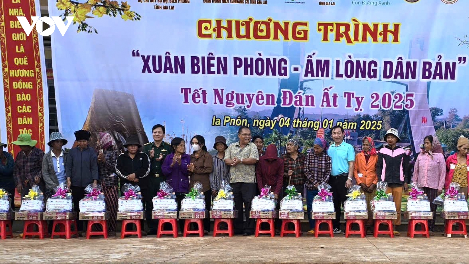 Gia Lai rộn ràng với chương trình "Xuân Biên phòng - Ấm lòng dân Bản"