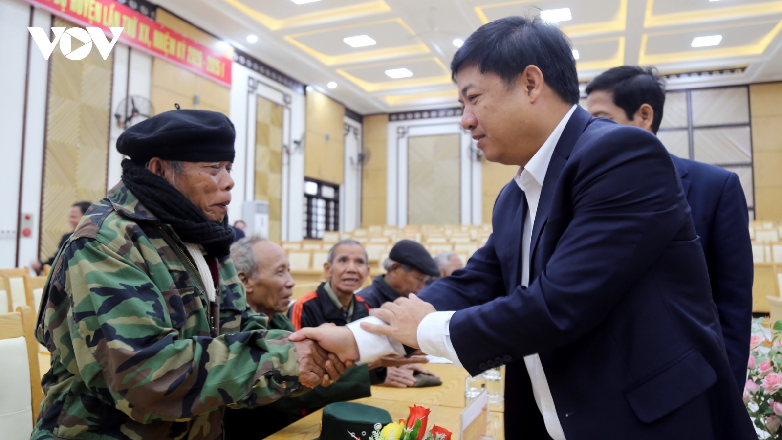 Mang tết đến đồng bào miền núi Quảng Nam