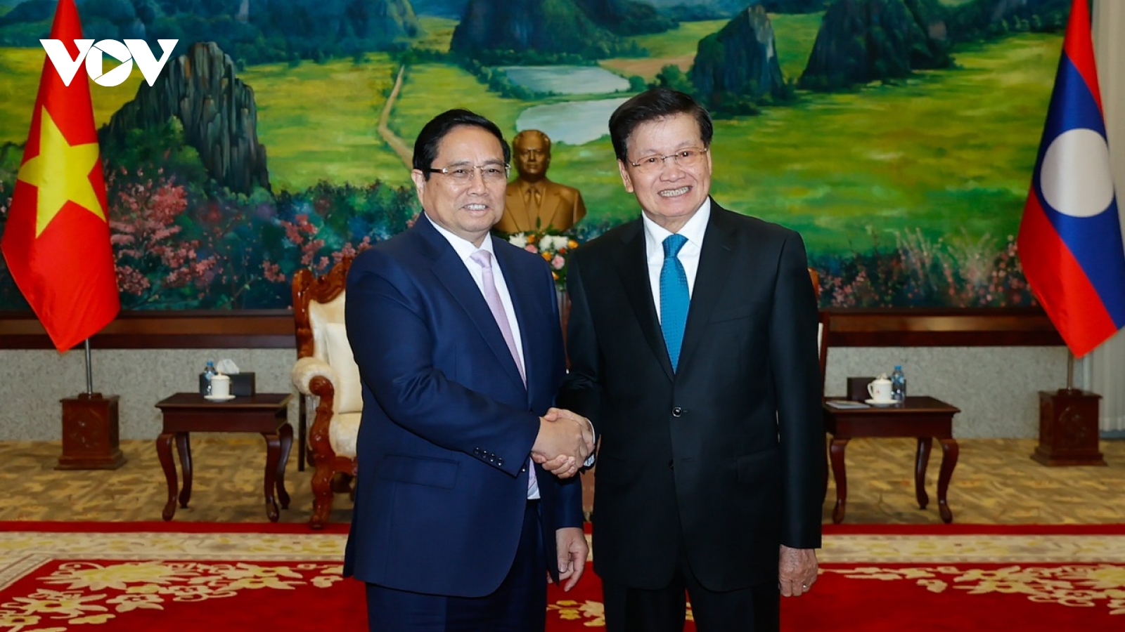 Thủ tướng Phạm Minh Chính hội kiến Tổng Bí thư, Chủ tịch nước Lào