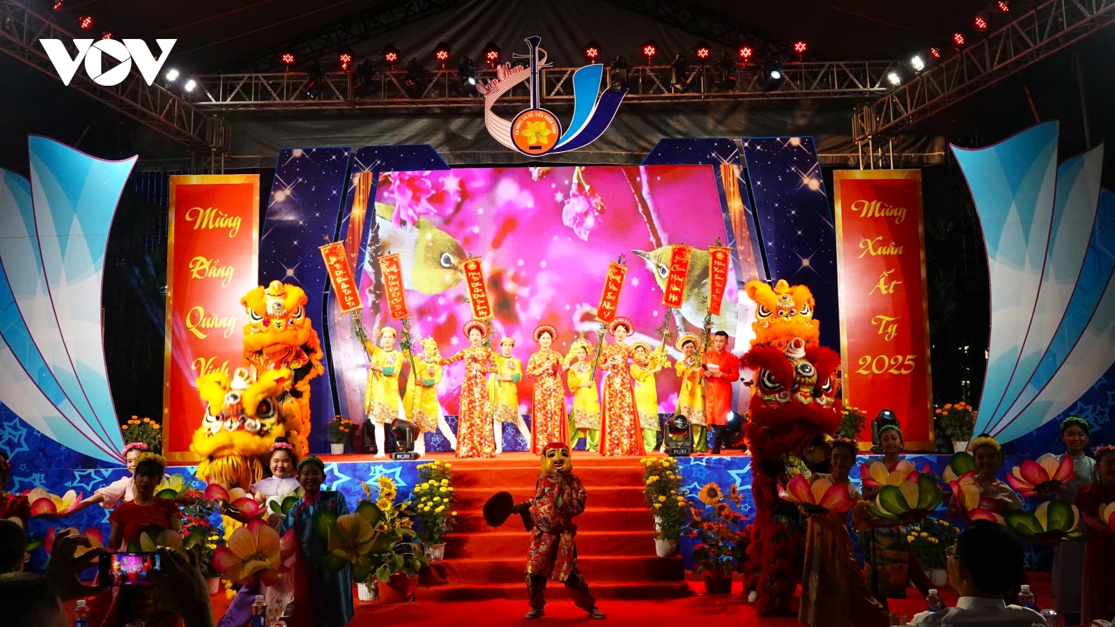 Rộn ràng Liên hoan “Ca nhạc, ca cổ, tiểu phẩm xuân” TP. Cần Thơ lần thứ XV 2025