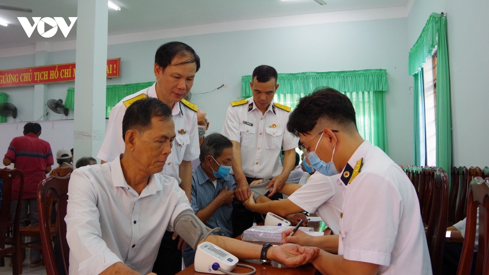 Sáng đẹp y đức Quân y Vùng 2 Hải quân