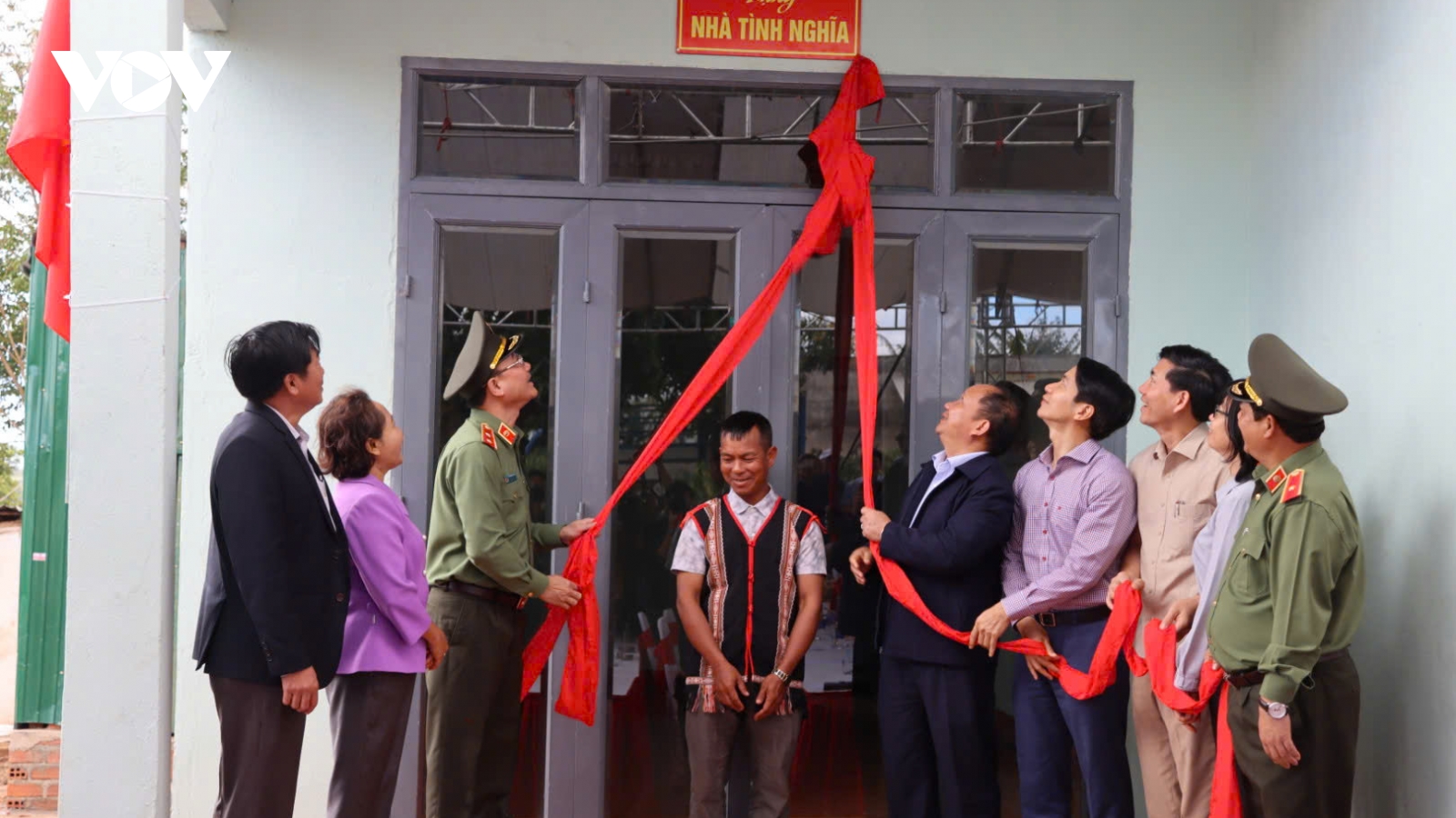 Bộ Công an tặng tỉnh Gia Lai 231 tỷ đồng, chung tay xóa nhà tạm, nhà dột nát