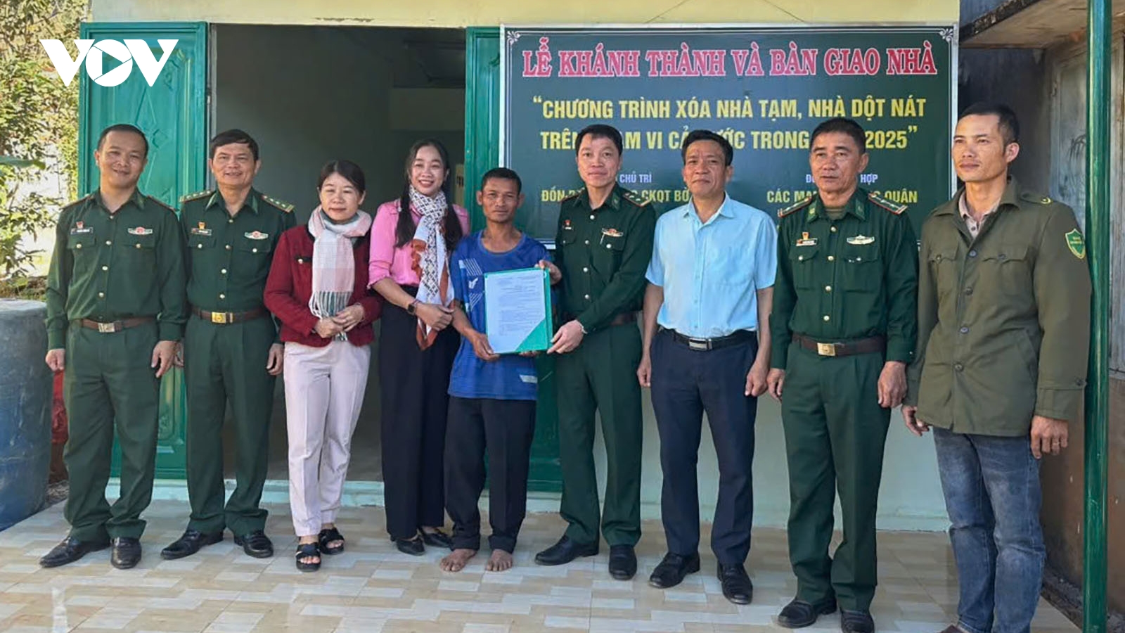 Xoá nhà tạm ở Kon Tum: Bộ đội biên phòng góp sức xây 145 căn với giá trị cao hơn