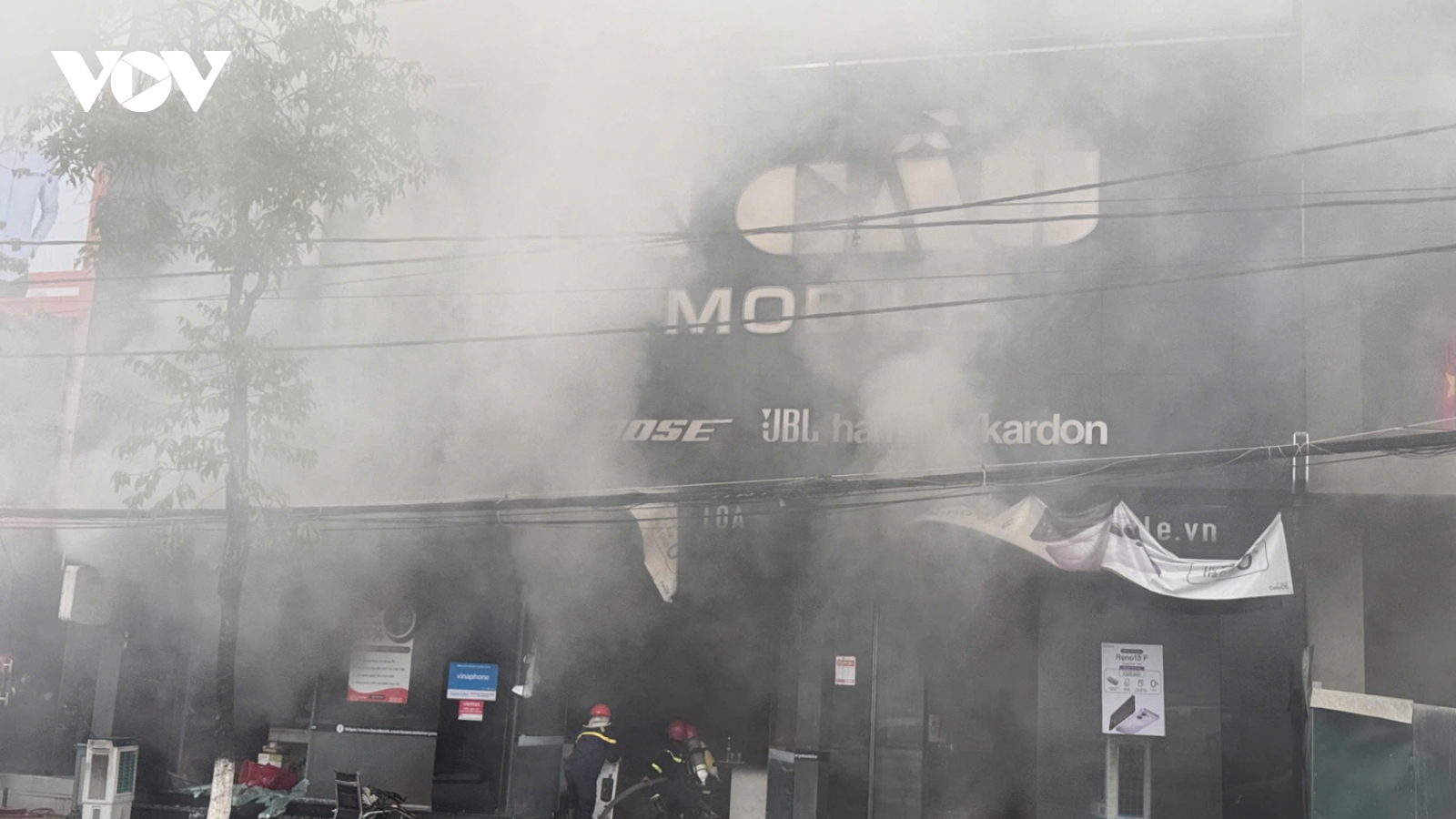 Cháy cửa hàng điện thoại ở thành phố Đồng Hới, Quảng Bình