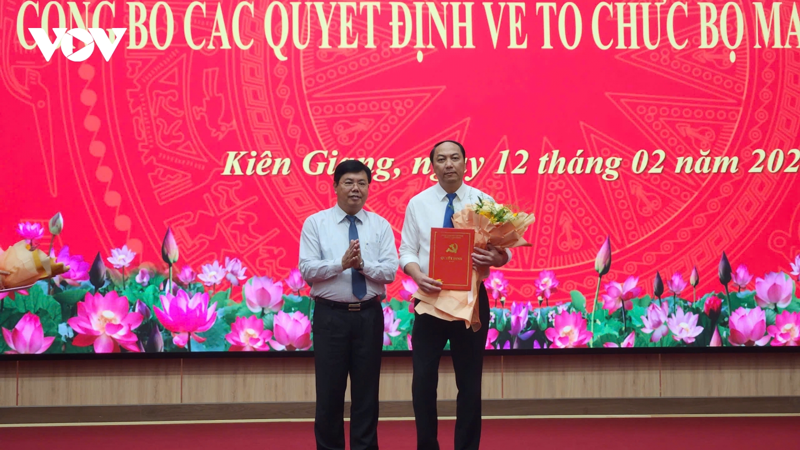 Kiên Giang công bố các quyết định về tổ chức bộ máy và cán bộ