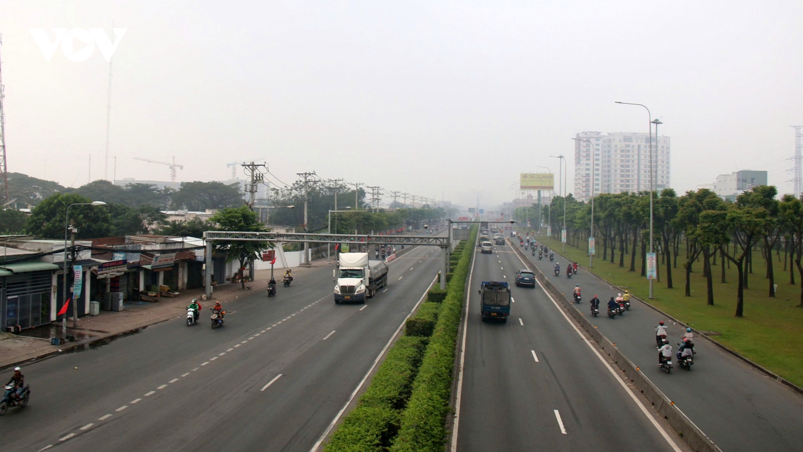 Hạn chế lưu thông loạt tuyến đường cửa ngõ TP.HCM từ 20 - 23/2