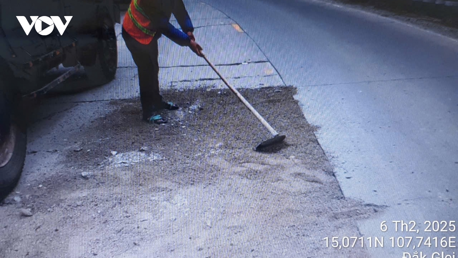 Khu Quản lý Đường bộ III ưu tiên sửa chữa tạm đèo Lò Xo trên đường Hồ Chí Minh