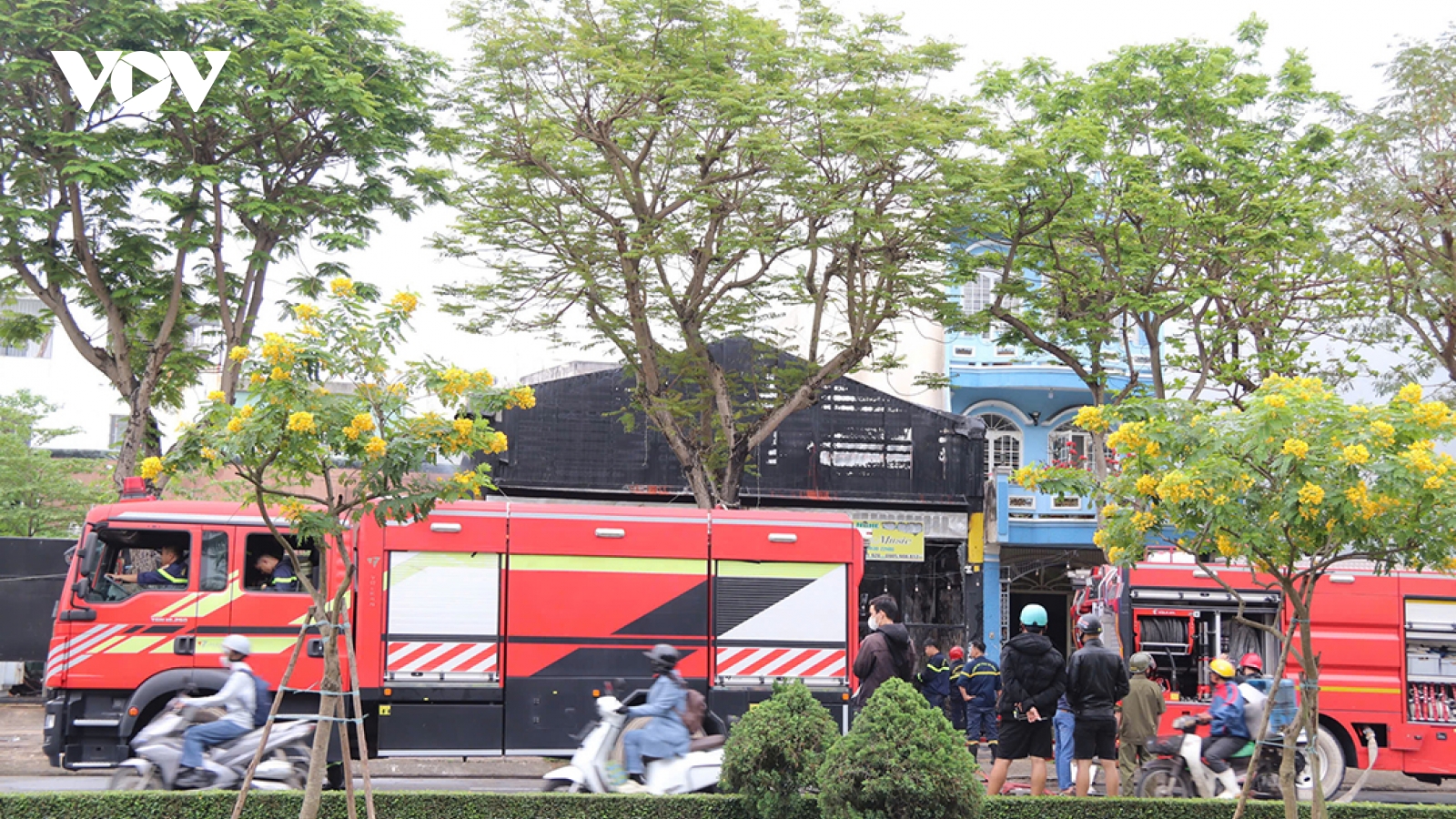 Cháy cơ sở kinh doanh phòng trà ở Đà Nẵng