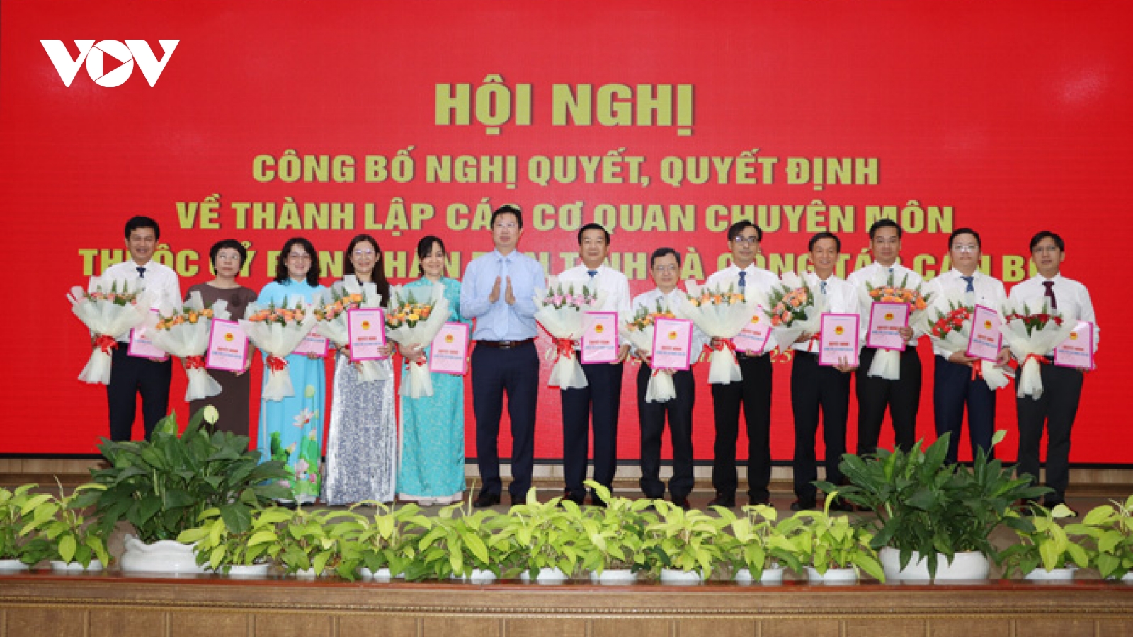 Đồng Tháp thành lập 12 cơ quan chuyên môn thuộc UBND tỉnh