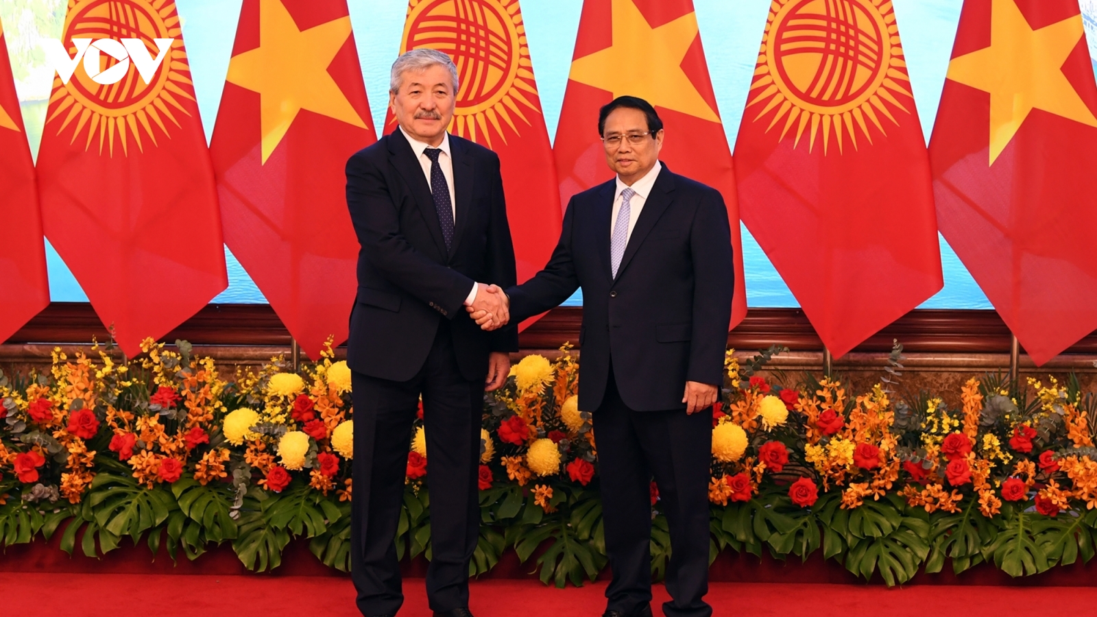 Thủ tướng Phạm Minh Chính hội đàm với Thủ tướng Kyrgyzstan