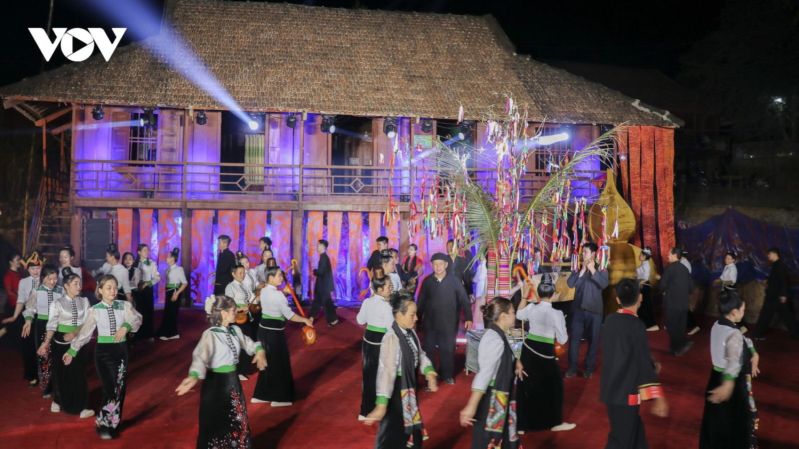 Hàng loạt sự kiện hấp dẫn diễn ra trước thời điểm khai mạc Lễ hội hoa Ban Điện Biên 2025