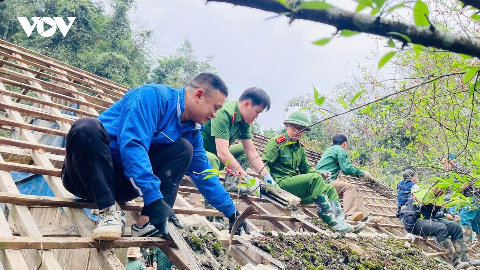 Tuổi trẻ Bắc Kạn hưởng ứng tháng thanh niên với việc hỗ trợ xóa nhà tạm, nhà dột