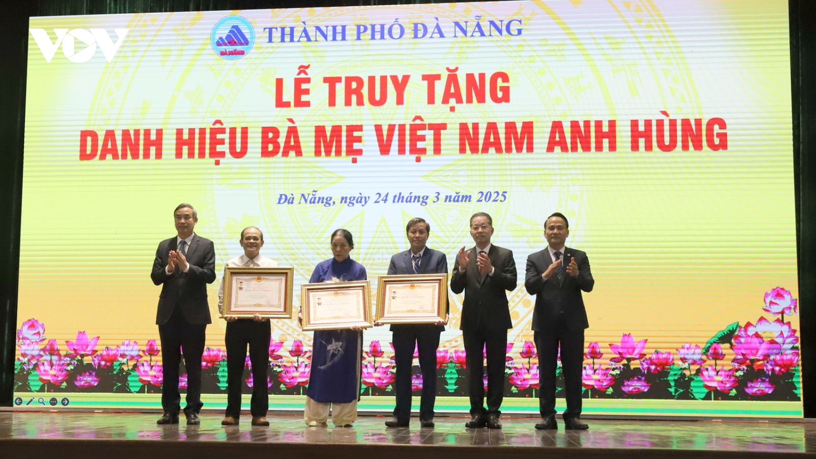 Đà Nẵng trao quyết định của Chủ tịch nước truy tặng Bà mẹ Việt Nam Anh hùng