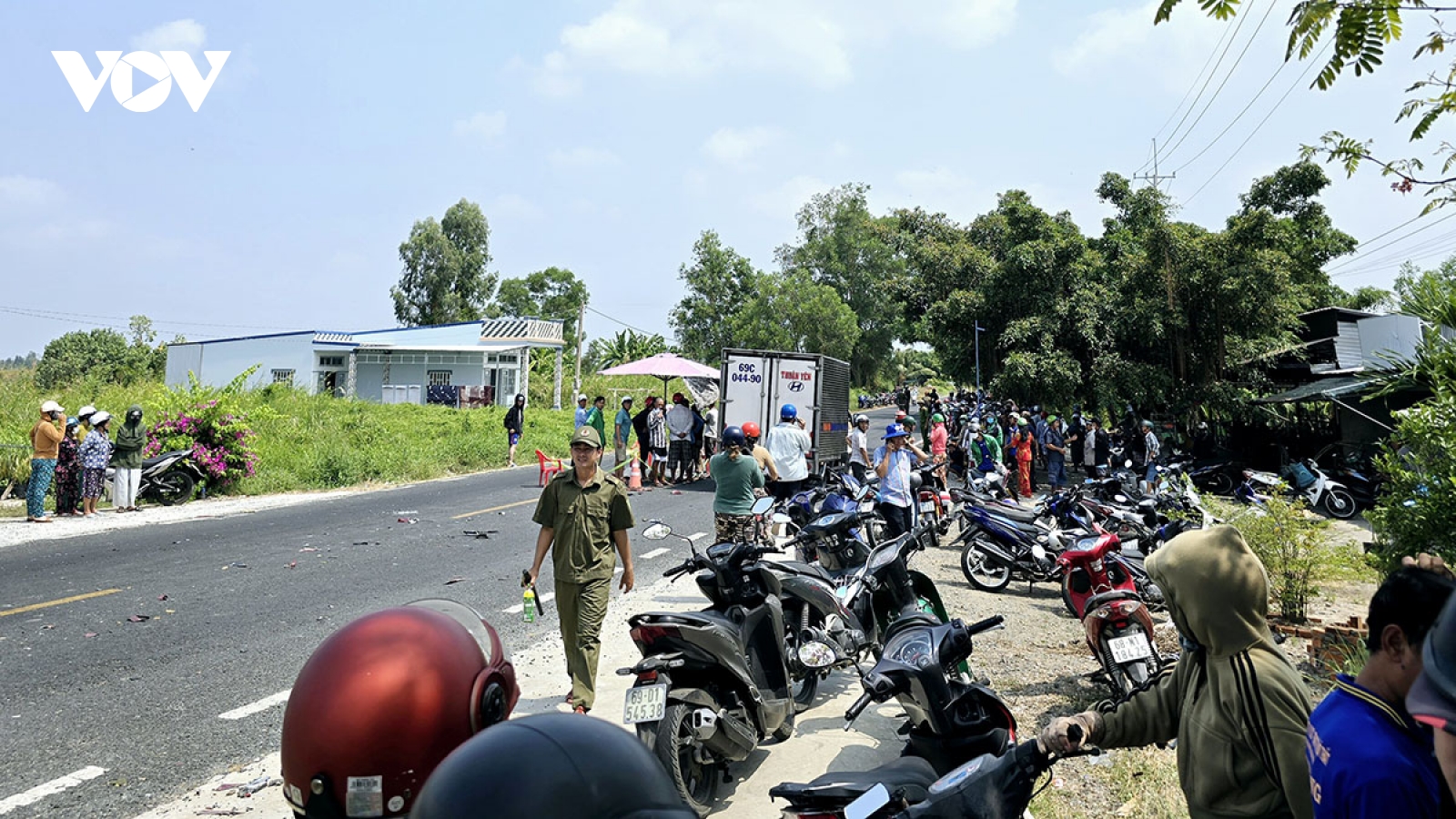 Ô tô va chạm xe máy, một người tử vong tại Cà Mau