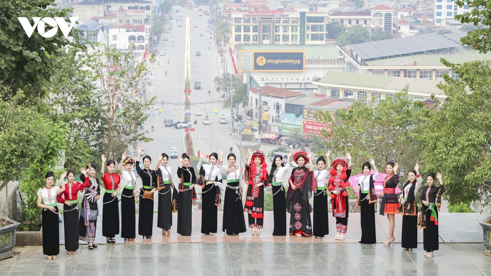 Cận cảnh nhan sắc 19 thí sinh cuộc thi "Người đẹp hoa Ban Điện Biên 2025"