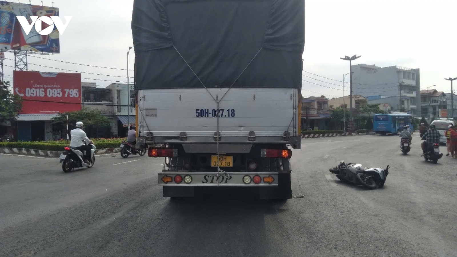 Xe tải va chạm xe máy tại ngã ba Trung Lương làm 1 người tử vong tại chỗ