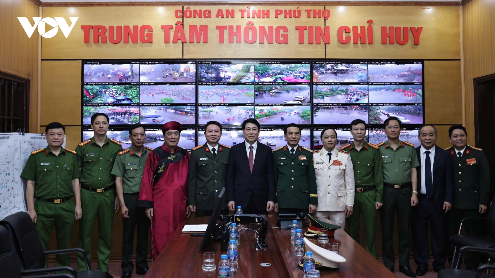 Chủ tịch nước Lương Cường thăm cán bộ chiến sỹ công an tỉnh Phú Thọ