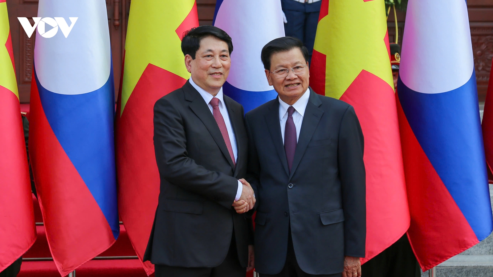 Chủ tịch nước Lương Cường hội đàm với Tổng Bí thư, Chủ tịch nước Lào Thongloun Sisoulith