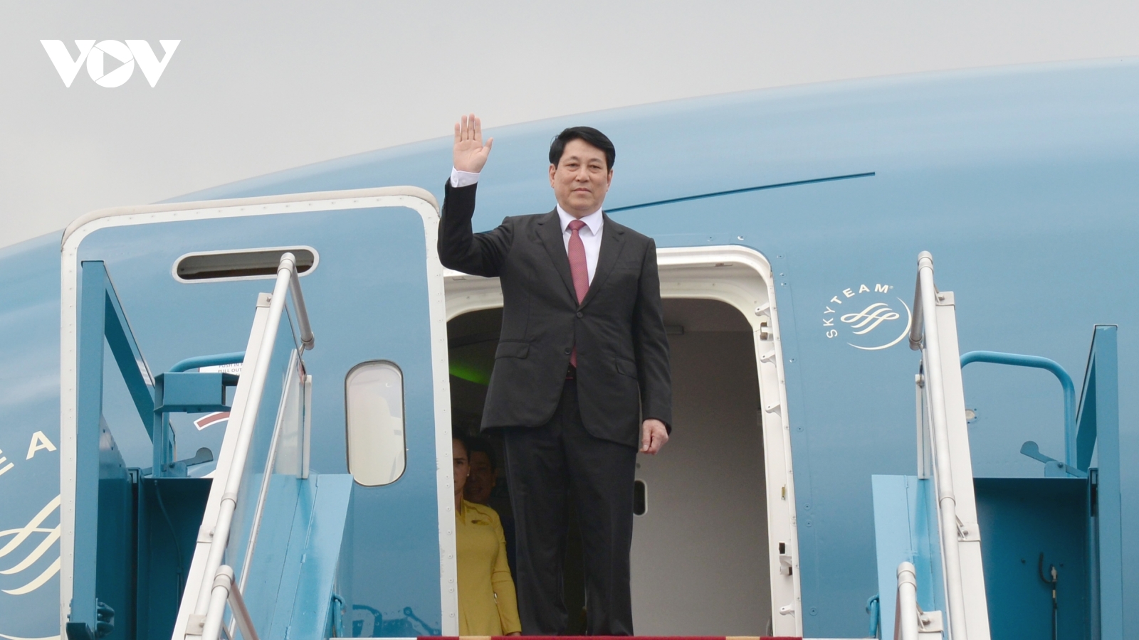 Chủ tịch nước Lương Cường lên đường thăm cấp Nhà nước tới CHDCND Lào