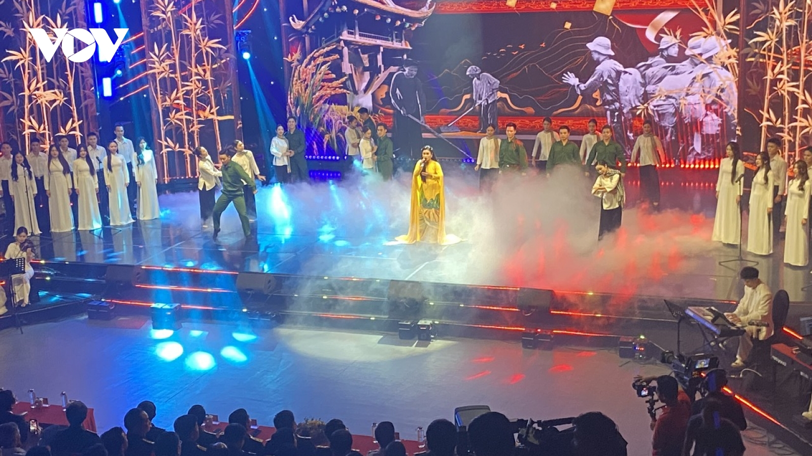 50 năm thống nhất đất nước: Ấn tượng cầu truyền hình “Bản trường ca hòa bình”