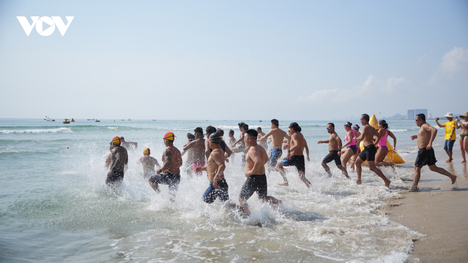 Khai trương “Mùa du lịch biển Đà Nẵng năm 2025"