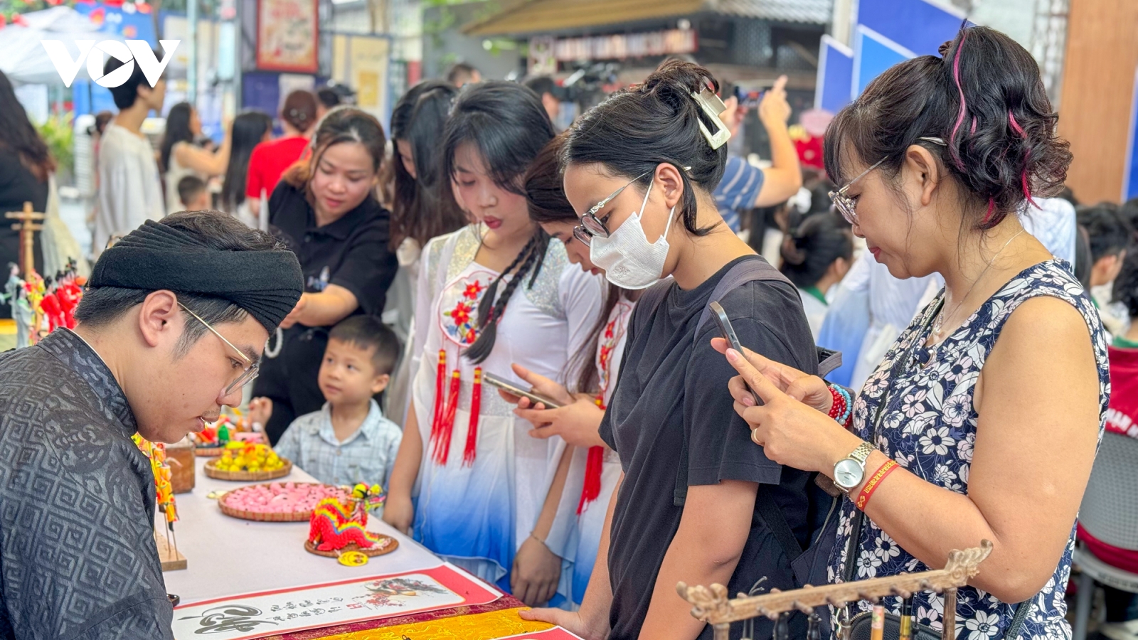Giao lưu sách và văn hóa đọc Việt Nam - Trung Quốc tại Hà Nội