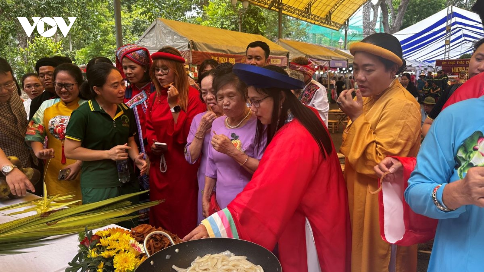 Đặc sắc Lễ hội văn hóa dân gian “Hương sắc ba miền”