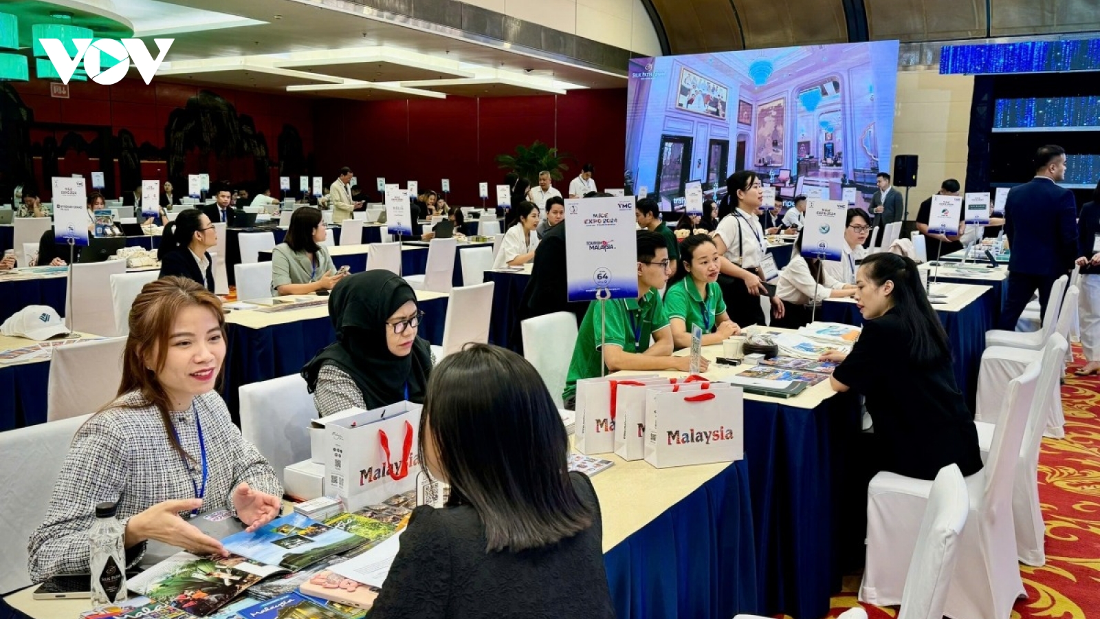 800 doanh nghiệp tham gia xúc tiến du lịch tại MICE EXPO 2025