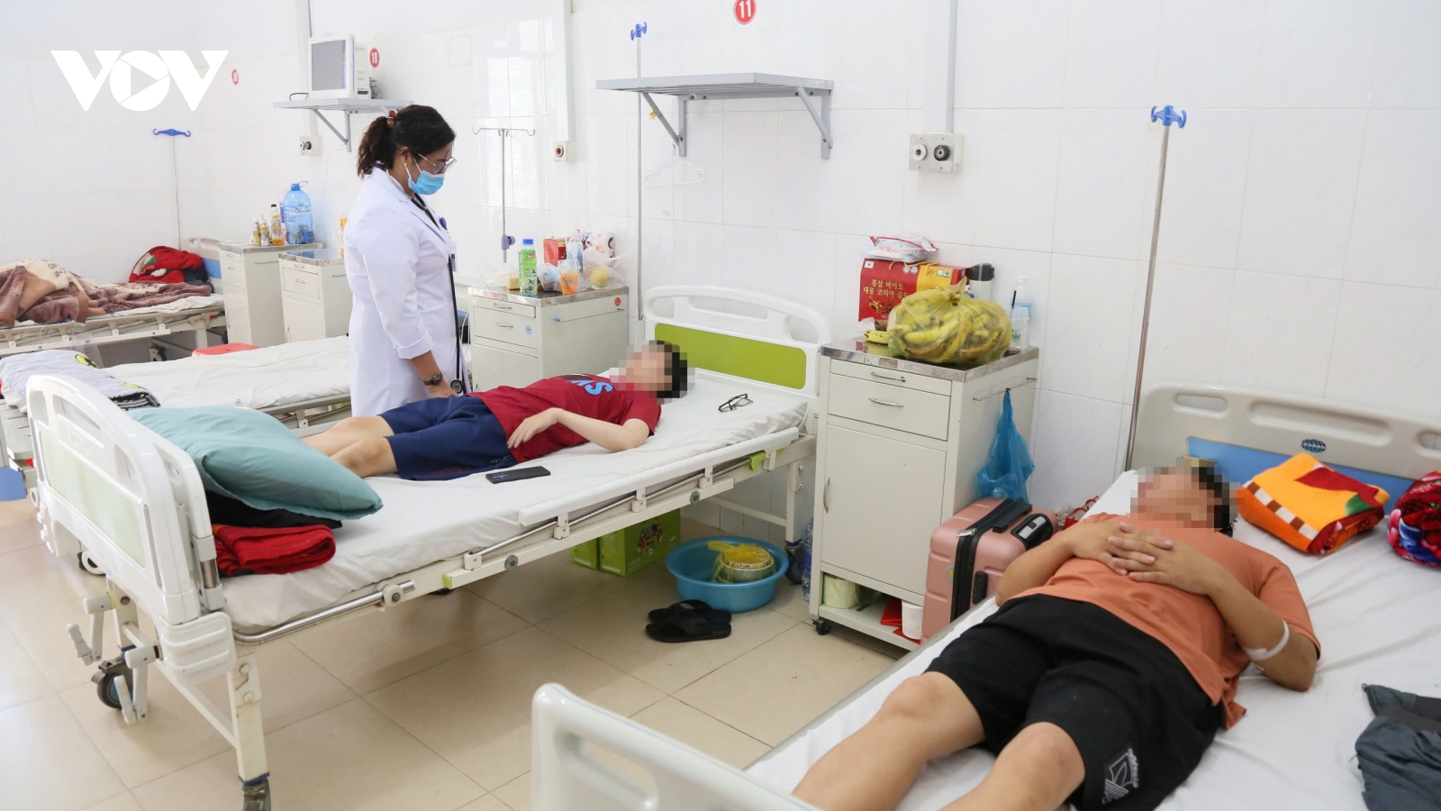 4 người nhập viện vì viêm màng não sau khi ăn tiết canh thỏ