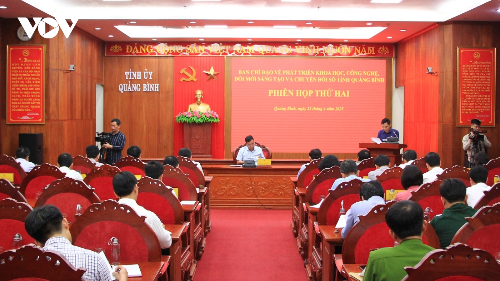 Triển khai toàn diện “Bình dân học vụ số” đến tận thôn bản ở Quảng Bình