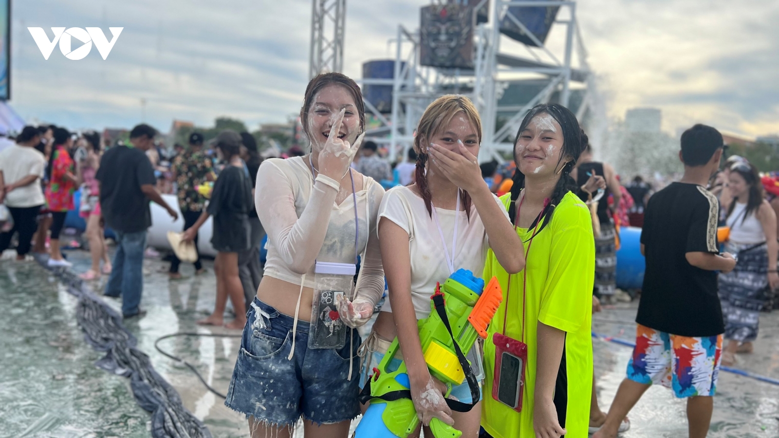 Quy định mới từ ngày 1/5 khách nước ngoài cần biết khi đến Thái Lan