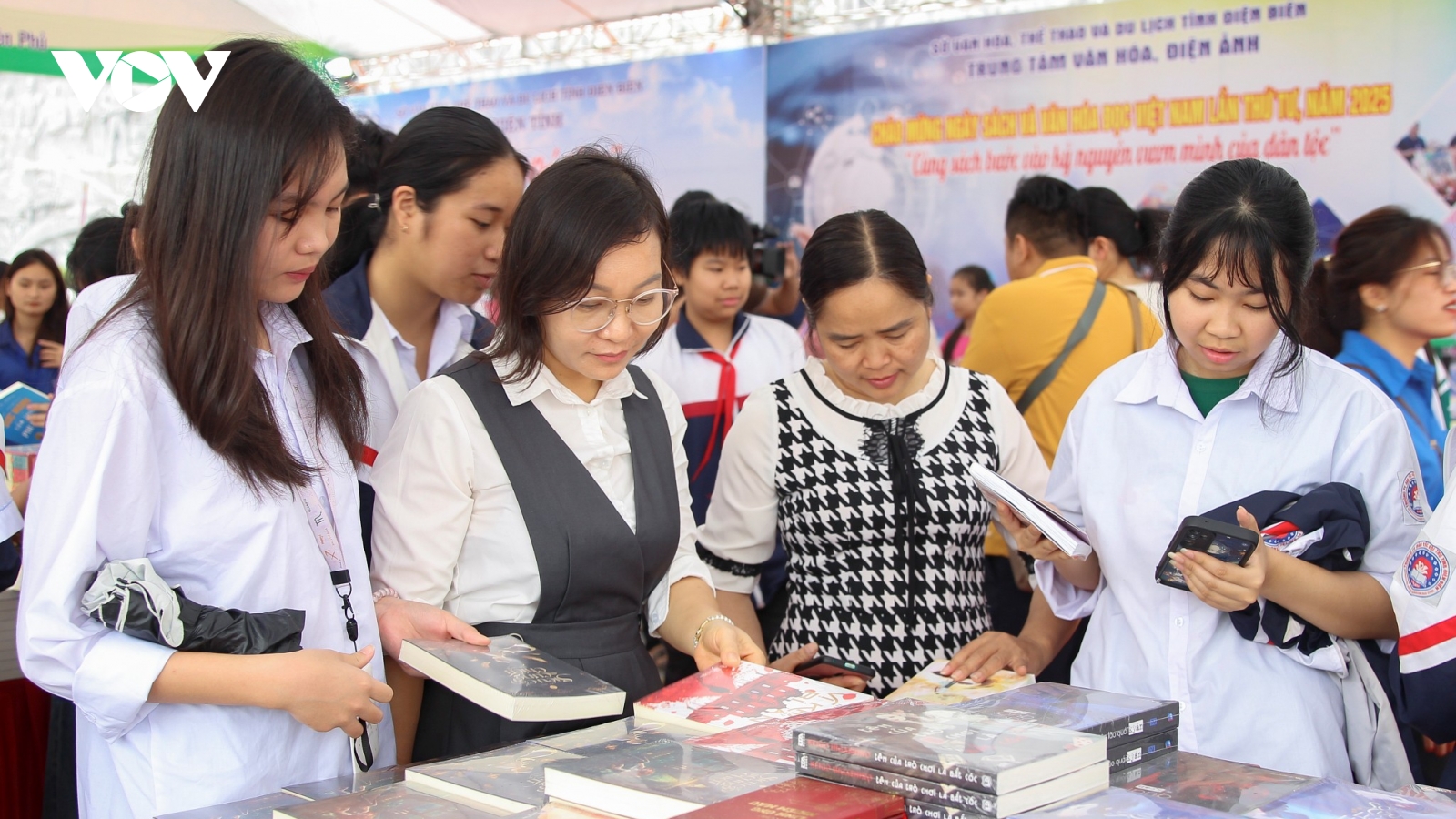 Lan tỏa văn hóa đọc từ Ngày Sách Việt Nam lần thứ 4 tại Điện Biên