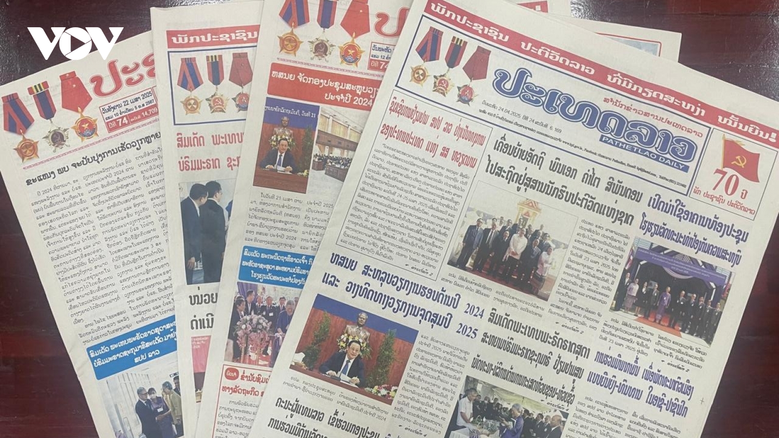 Báo chí Lào đăng tải nhiều bài viết ca ngợi quan hệ với Việt Nam