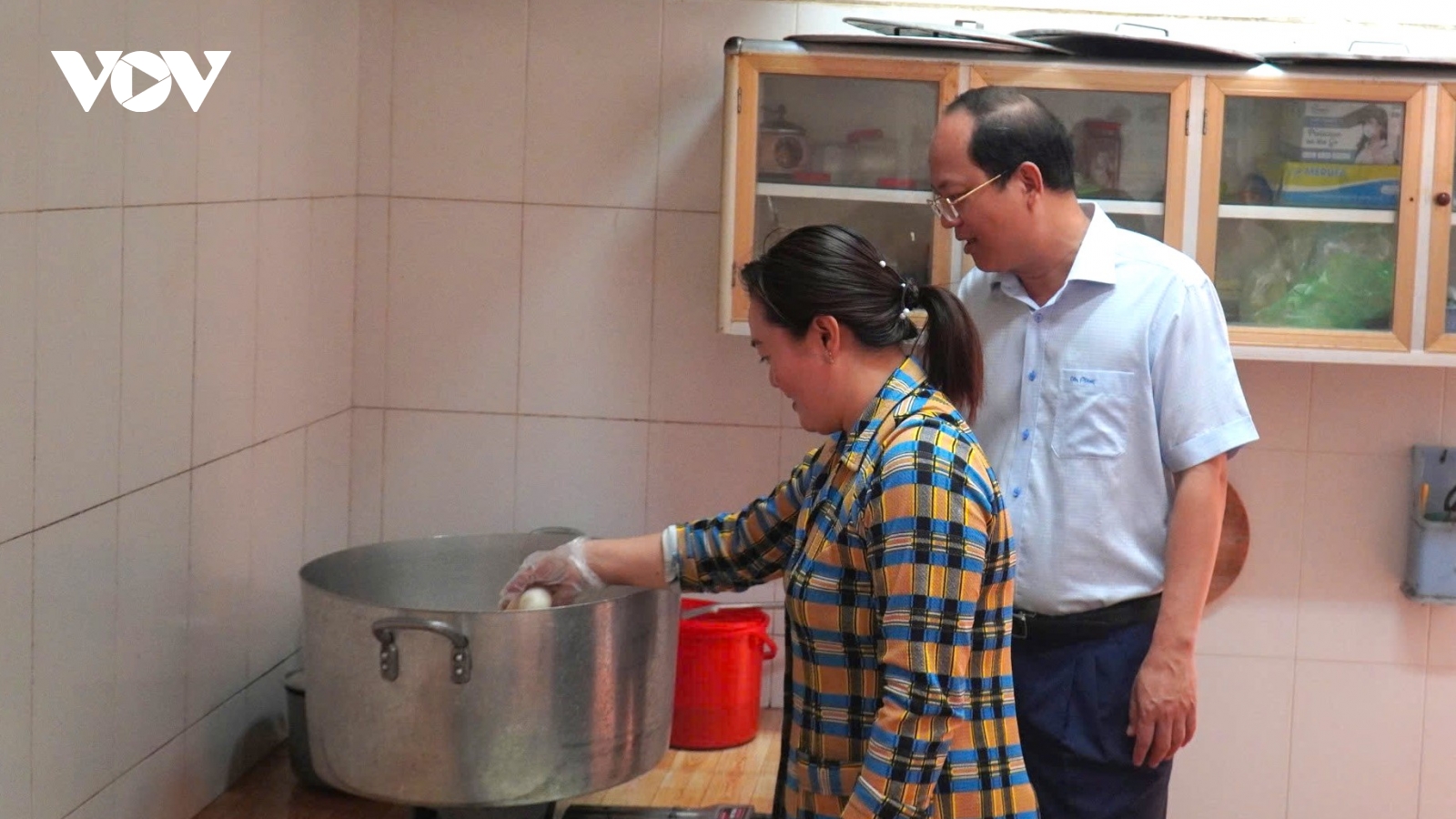 Học sinh dân tộc nội trú Cà Mau chạnh lòng vì không được hỗ trợ tiền ăn