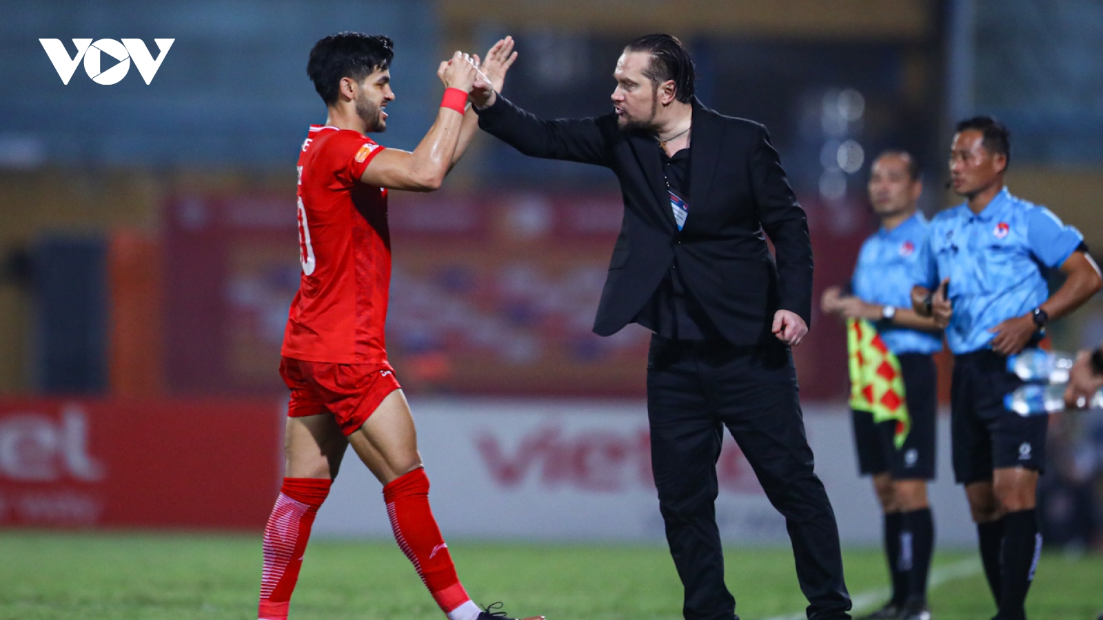 Đội hình tiêu biểu vòng 21 V-League 2024/2025: Khó cản Nam Định & Thể Công Viettel