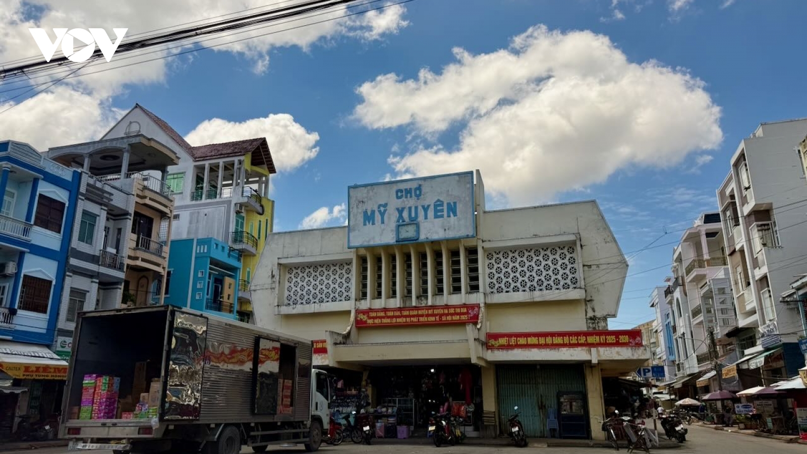 Người dân Sóc Trăng hoang mang trước thông tin thịt heo bẩn