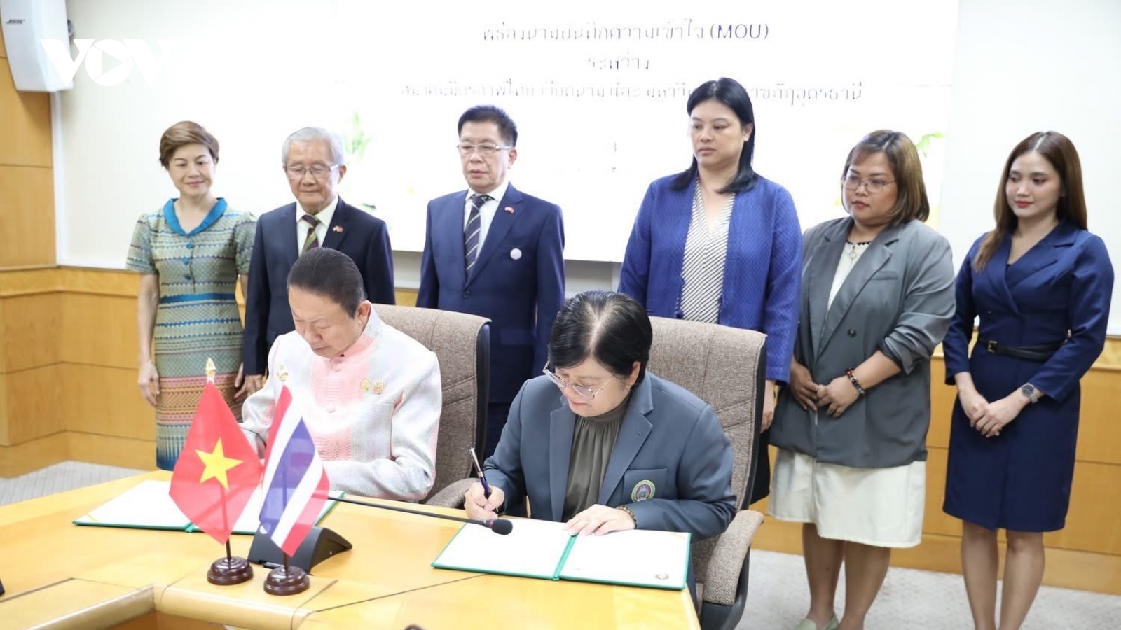 Kết hợp đào tạo tiếng Việt nhằm tăng cường quan hệ hữu nghị Việt Nam - Thái Lan