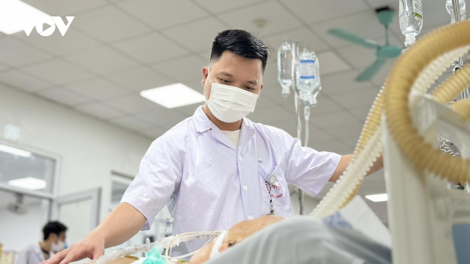 Nhiều người trẻ khỏe mắc thủy đậu với biến chứng nguy hiểm tính mạng