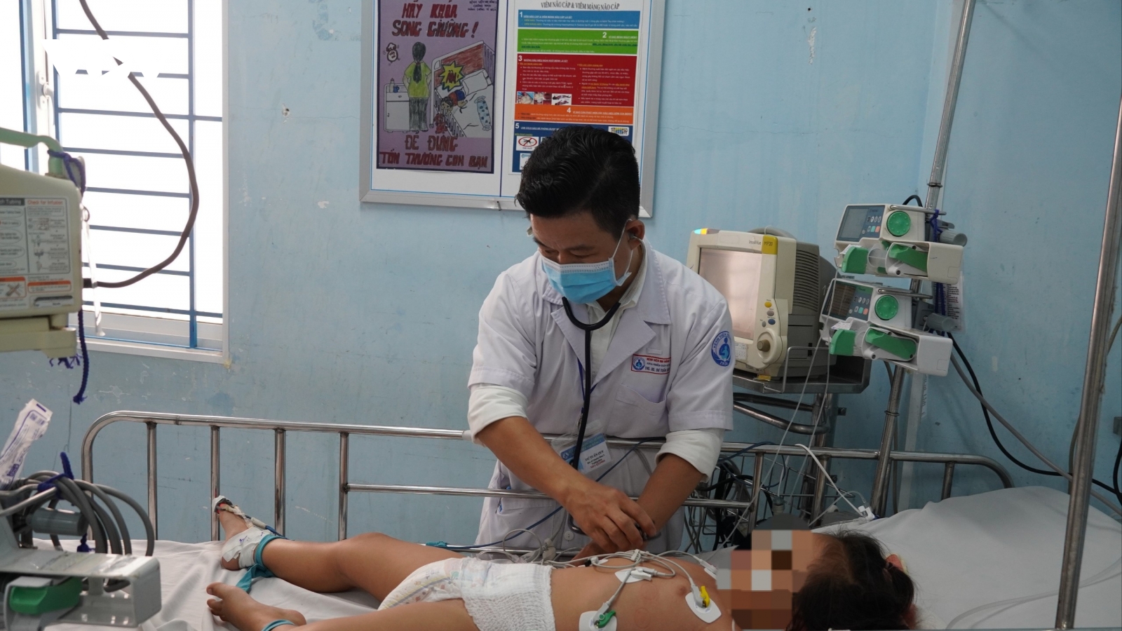 Số ca tay chân miệng TP.HCM tăng đột biến