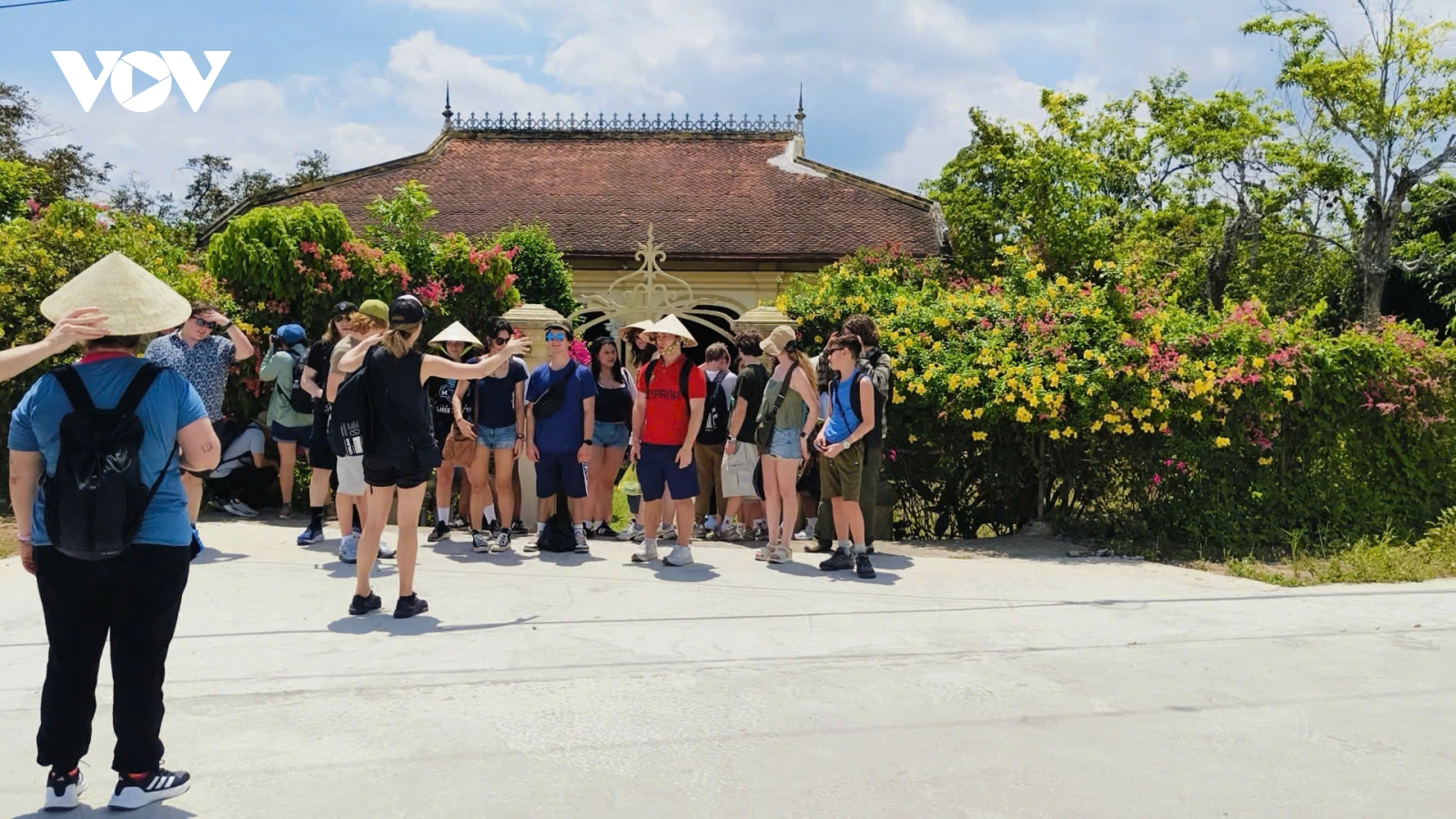 Khách du lịch dịp nghỉ lễ 30/4 - 1/5 tại Tiền Giang tăng cao, giá cả ổn định