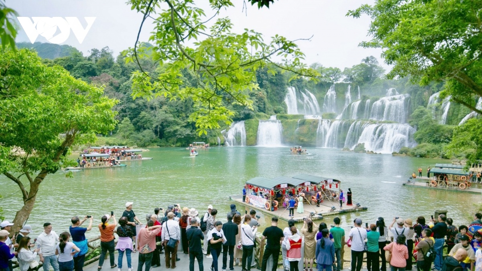 Sức sống mới cho Khu du lịch thác Bản Giốc