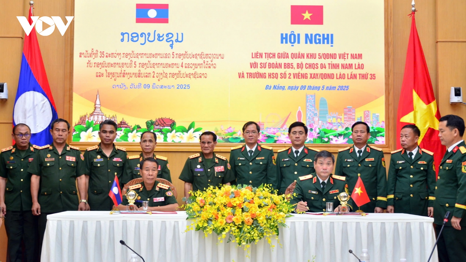 Hồi hương hài cốt liệt sĩ quân tình nguyện Việt Nam hi sinh tại Lào