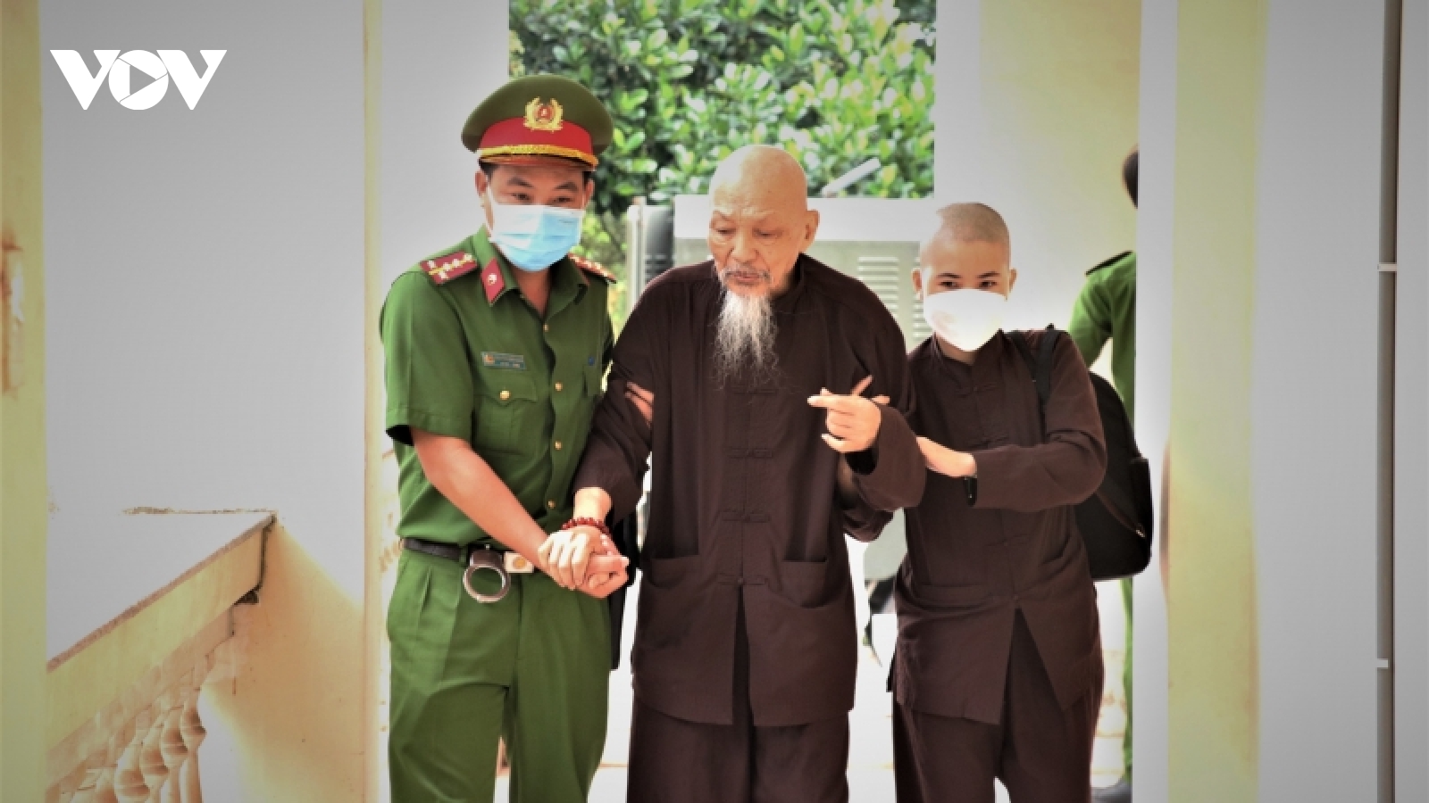 Sắp xét xử Lê Tùng Vân với cáo buộc loạn luân chấn động dư luận