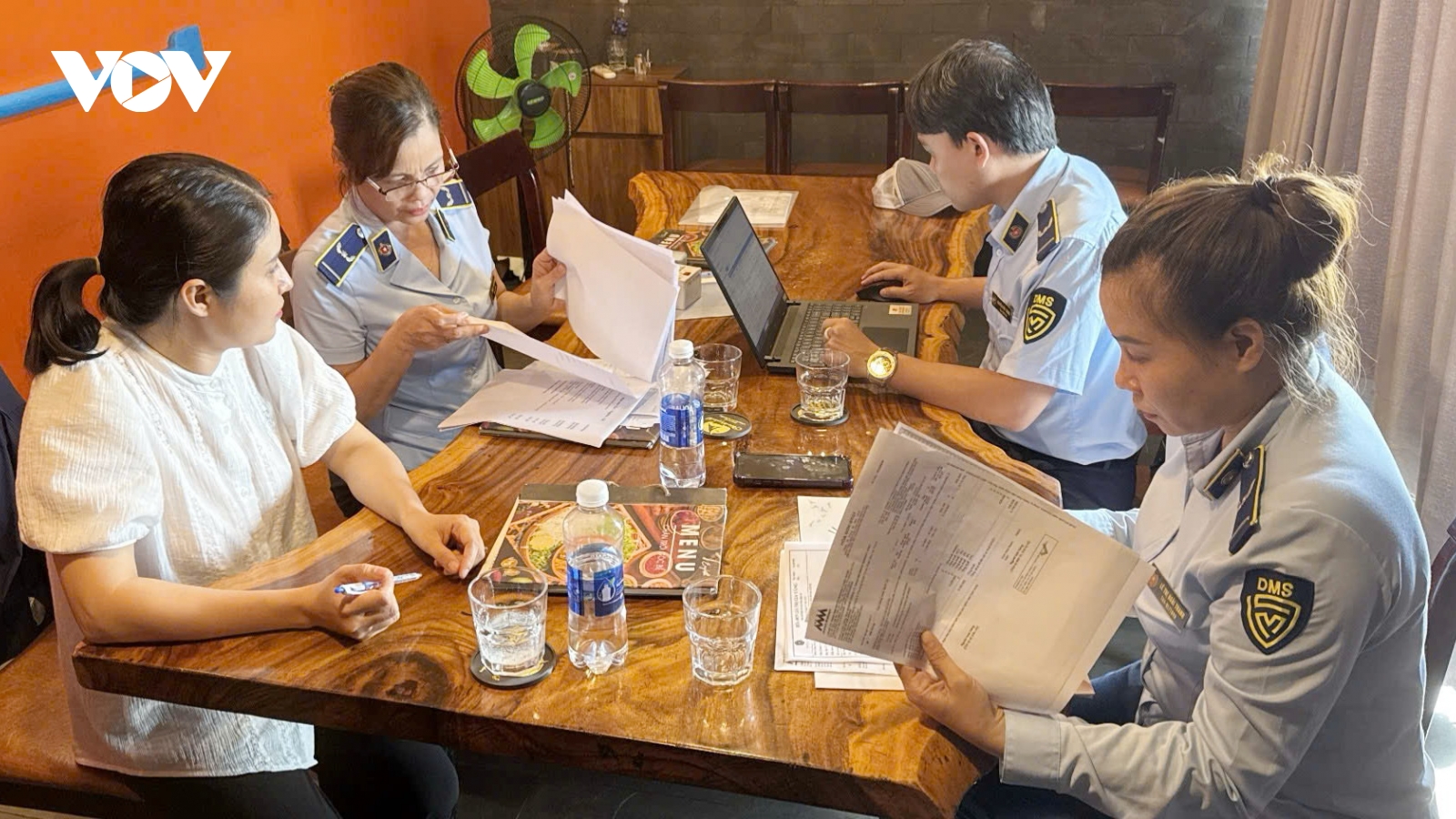 Đà Nẵng tăng cường kiểm tra thị trường hàng hóa dịp lễ hội pháo hoa Quốc tế