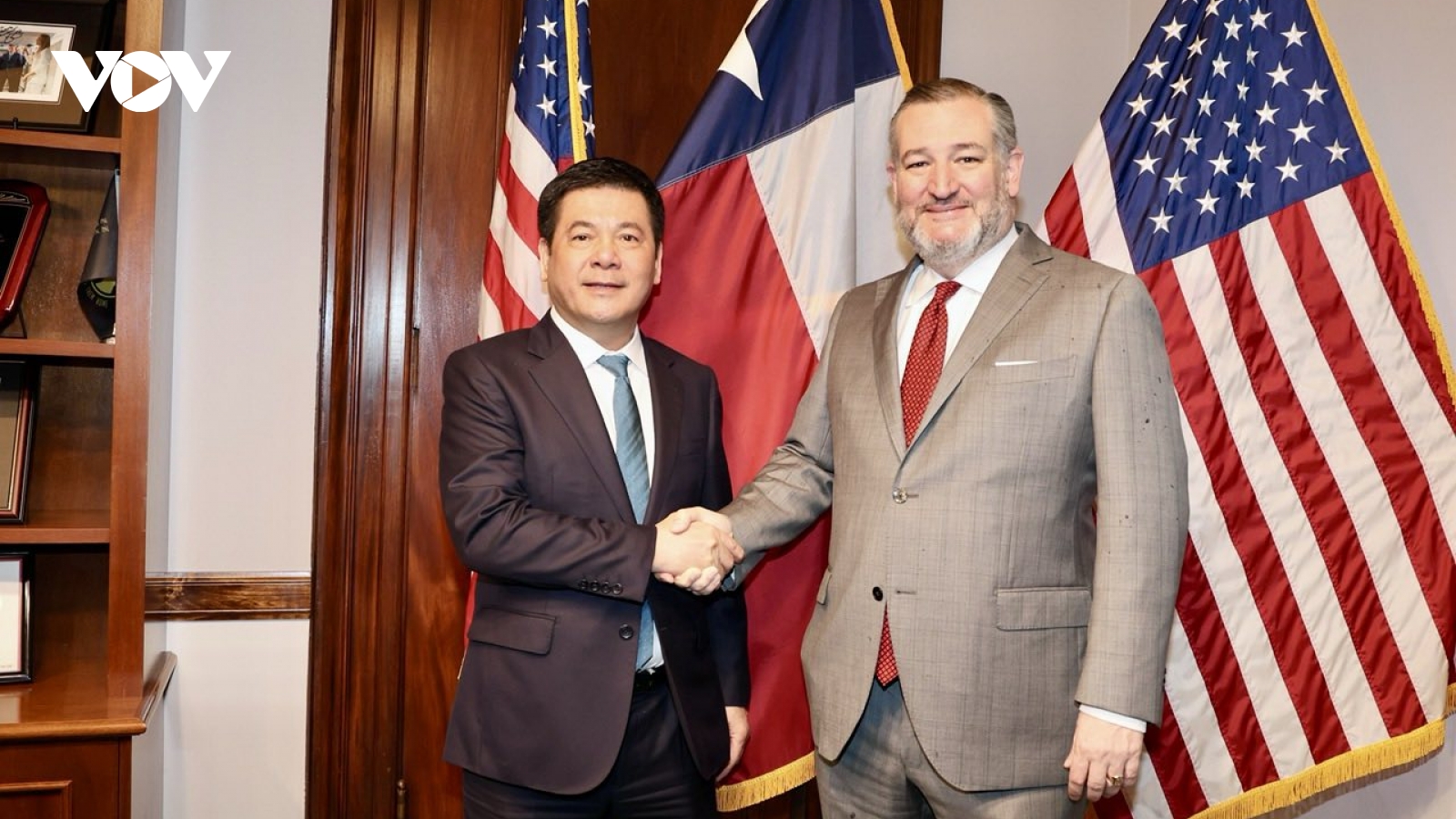 Bộ trưởng Bộ Công Thương gặp gỡ Thượng nghị sĩ Hoa Kỳ, thúc đẩy thương mại