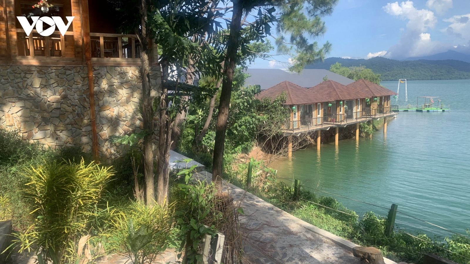 Danh thắng bị lãng phí, sai phạm kéo dài: Nên thu hồi dự án du lịch hồ Phú Ninh?