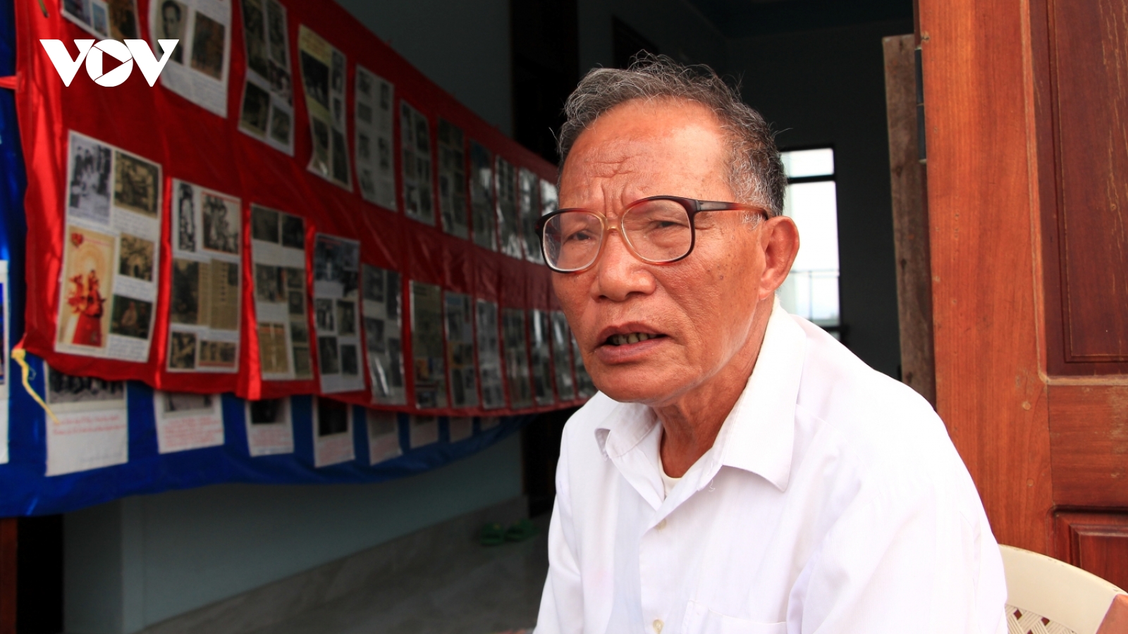 Người đàn ông ở Quảng Bình sưu tầm hơn 3000 tư liệu quý về Bác Hồ