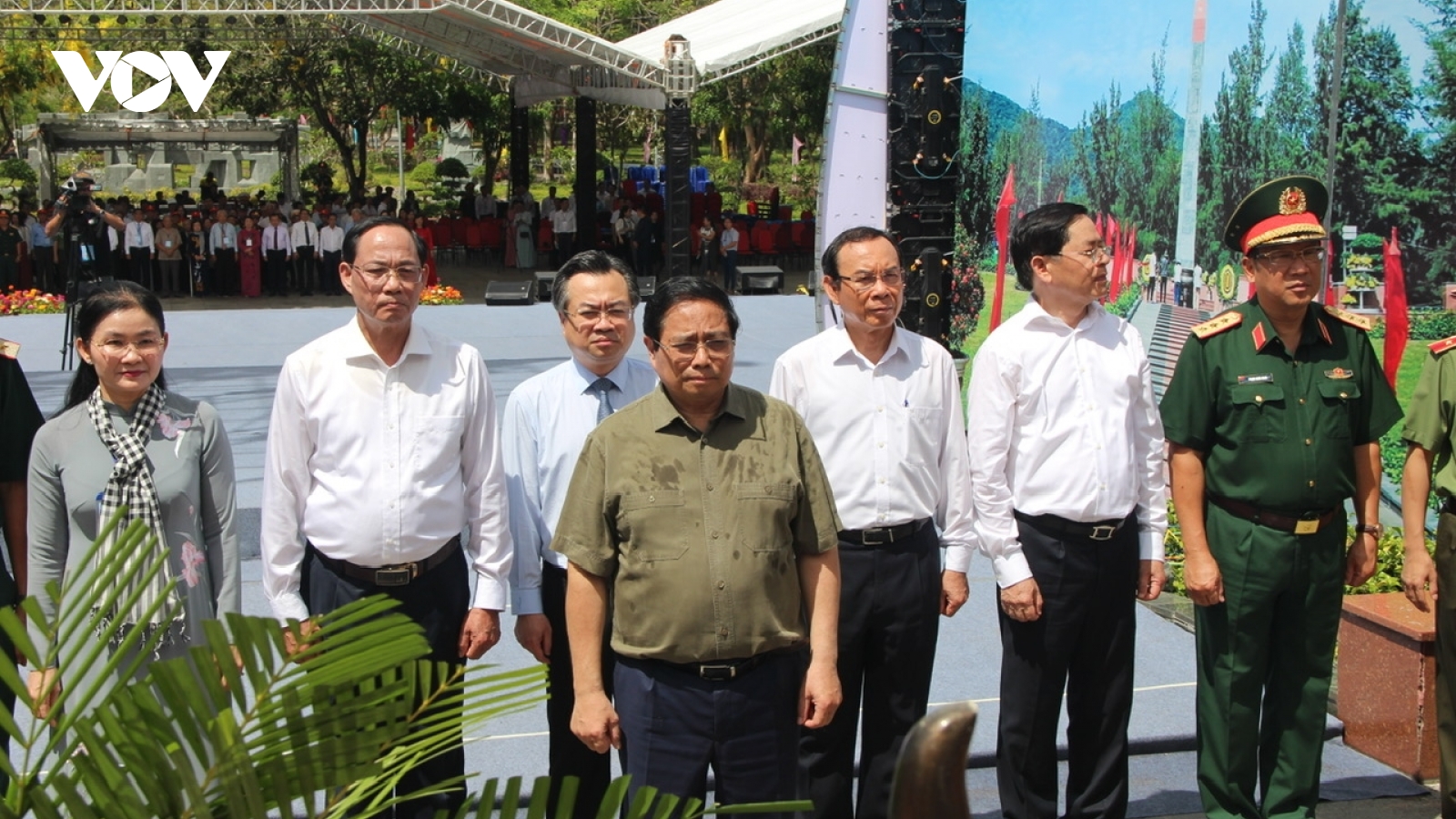 Thủ tướng dự chuỗi sự kiện kỷ niệm 50 năm ngày giải phóng Côn Đảo