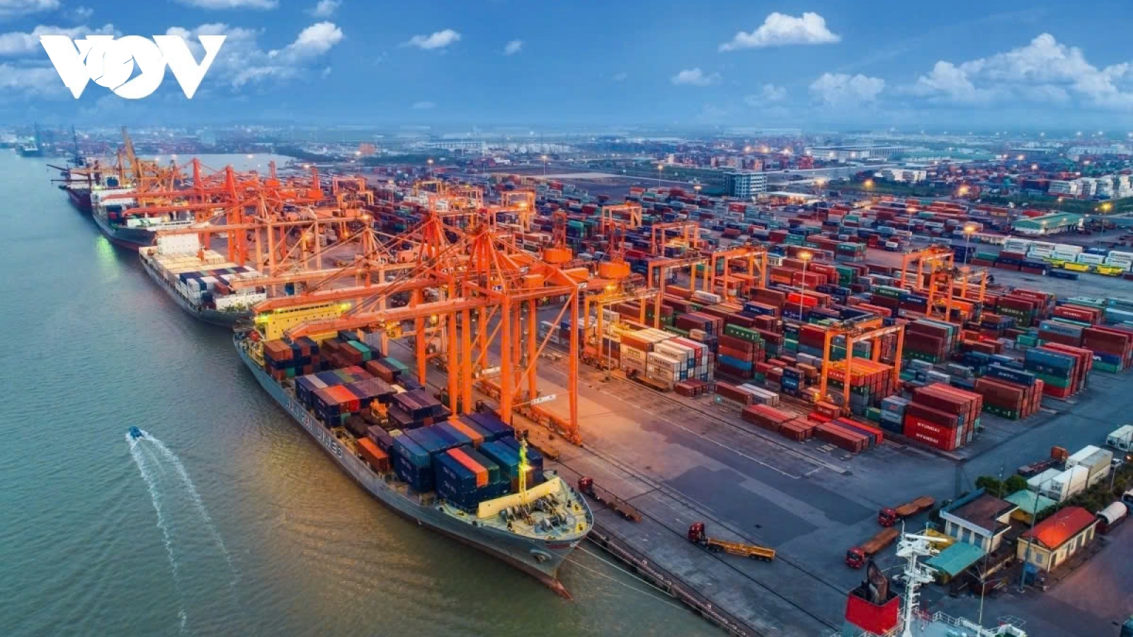 Thu hút nguồn vốn tư nhân phát triển hạ tầng cảng biển