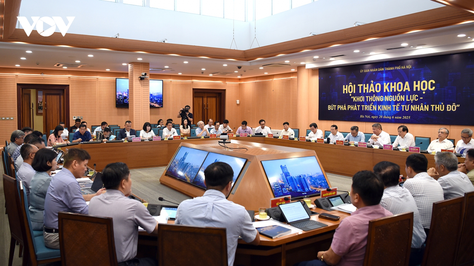 Hà Nội sẽ khơi thông nguồn lực, tạo điều kiện thuận lợi để kinh tế tư nhân bứt phá